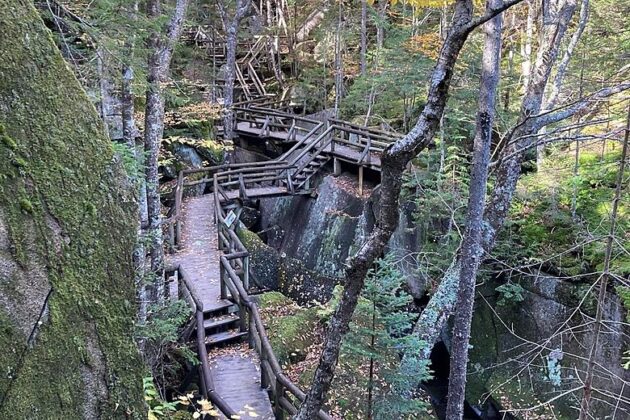 Lost River Gorge & Boulder Caves