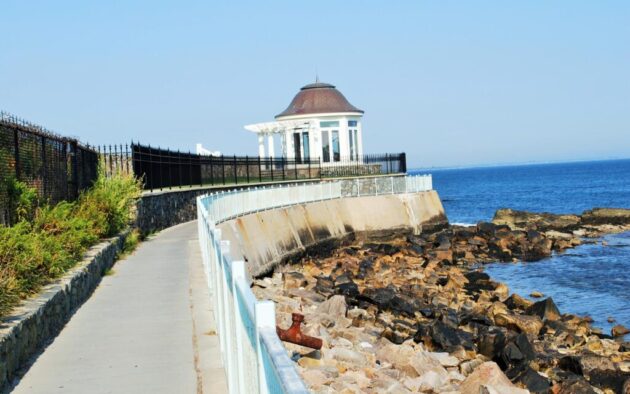 Cliff Walk, Newport ★