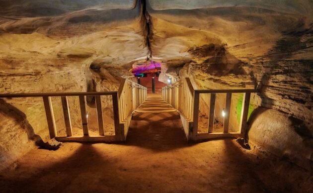 Laurel Caverns