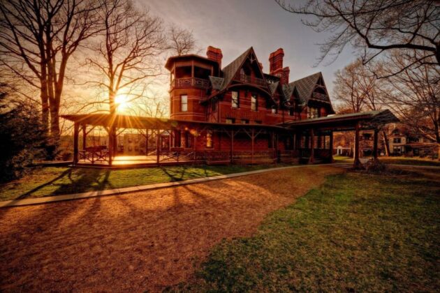 Mark Twain House & Museum