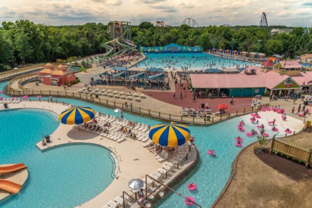 Six Flags America