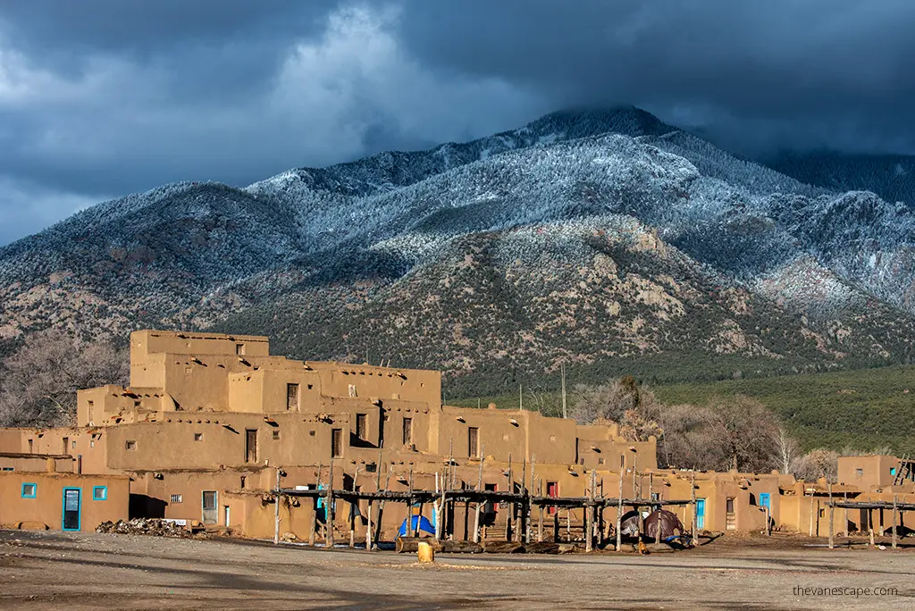 Taos