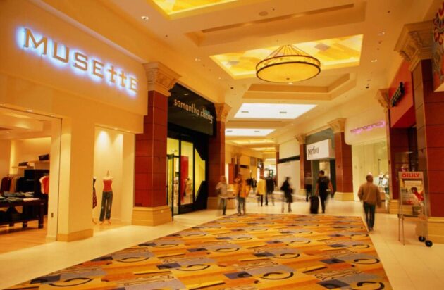 The Shoppes at Mandalay Place