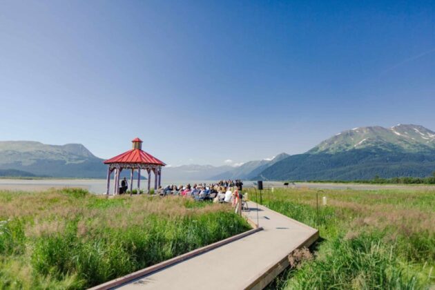 Alaska Wildlife Conservation Center
