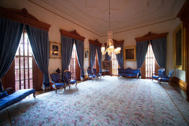 Iolani Palace