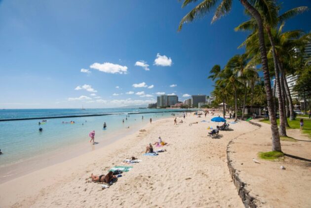 Kuhio Beach