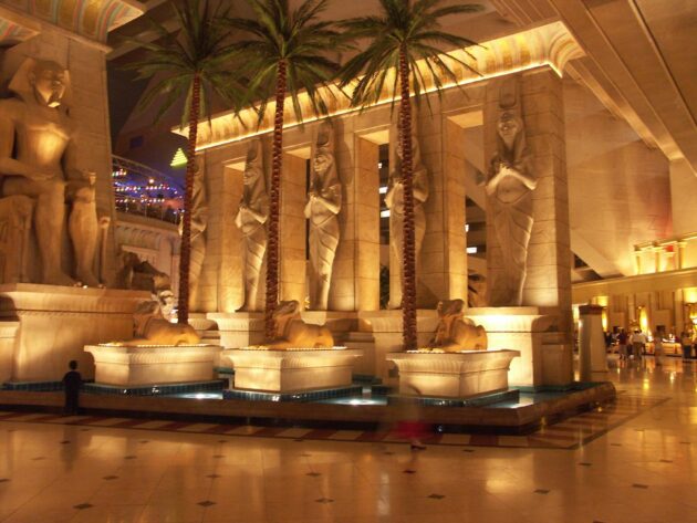 Luxor Hotel & Casino