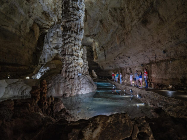 Natural Bridge Caverns