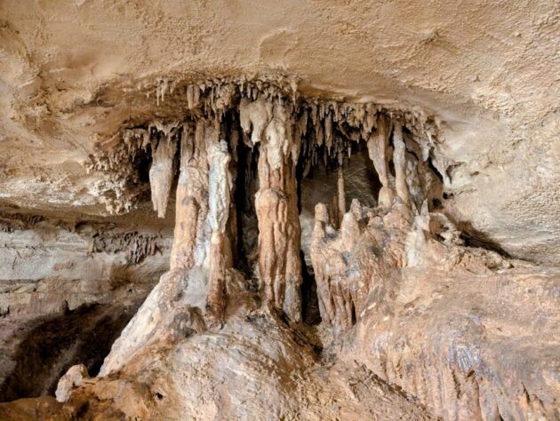Onyx Cave