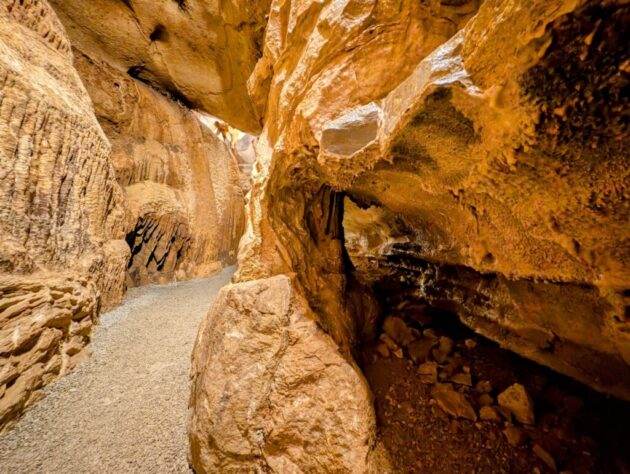 Onyx Cave