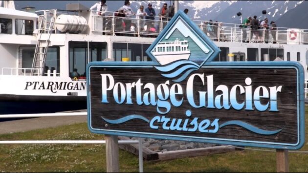 Portage Glacier Cruises