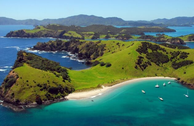 Bay of Islands ★