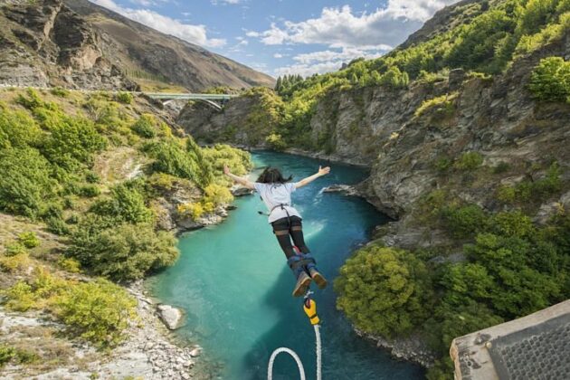 Bungee Jumping