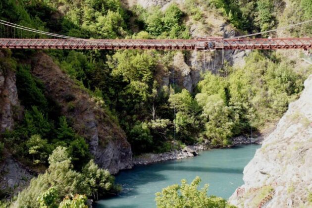 Bungee Jumping