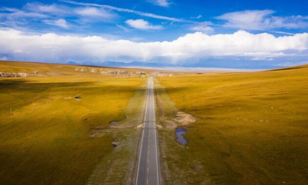 Duku Highway (独库公路)