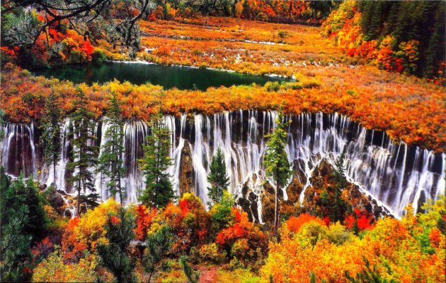 Jiuzhai Valley (九寨沟)