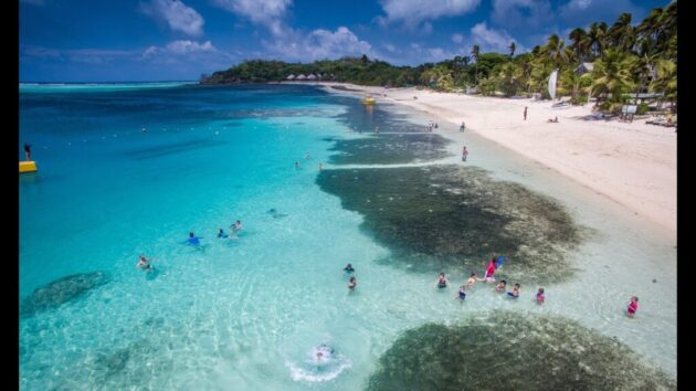 Mana Island Resort & Spa