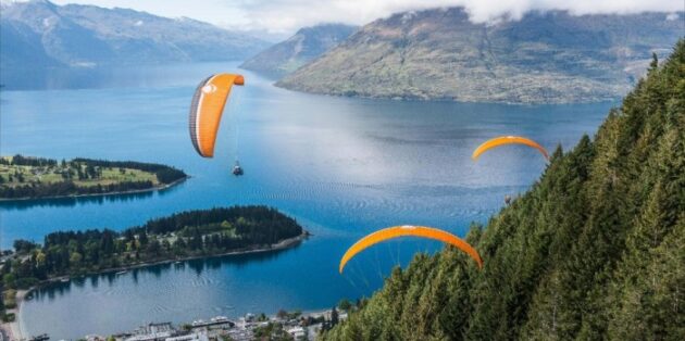 Paragliding