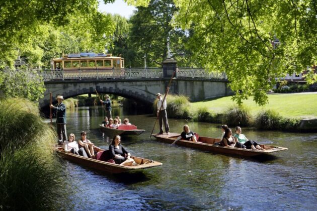 Punting on the Avon River