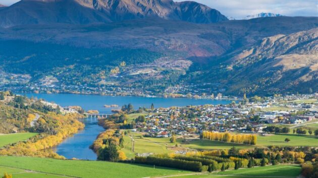 Queenstown ★★