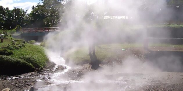 Savusavu Hot Springs