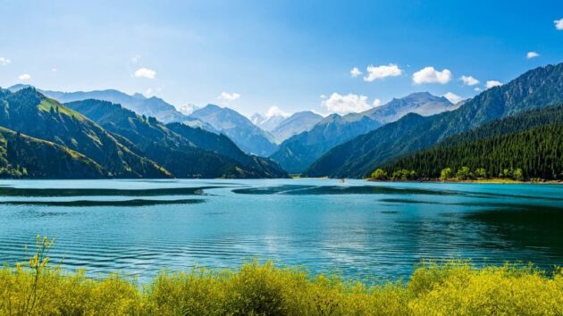 Tianshan Tianchi Scenic Area (天山天池)