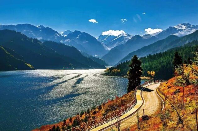 Tianshan Tianchi Scenic Spot