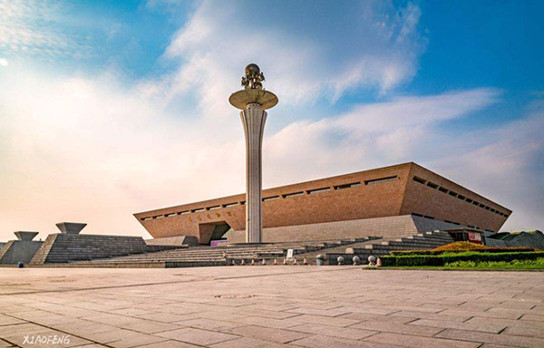 Luoyang Museum (洛阳博物馆) ★★