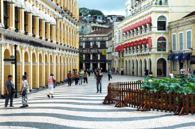 Senado Square