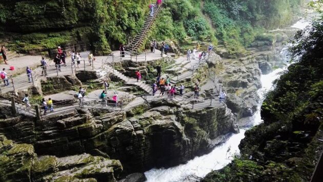 Tenglong Cave