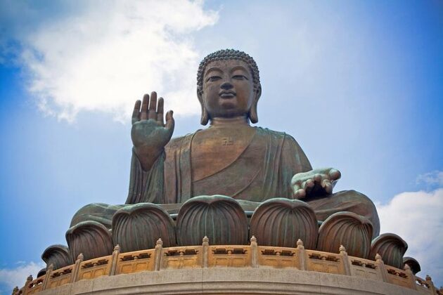 Tian Tan Buddha