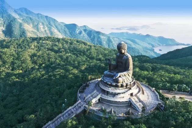Tian Tan Buddha