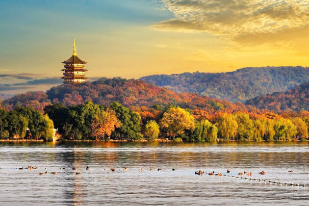 Xi Lake (西湖) ★★★