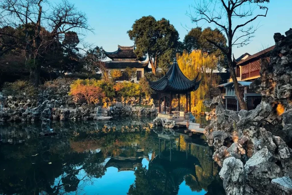 Lion Grove Garden