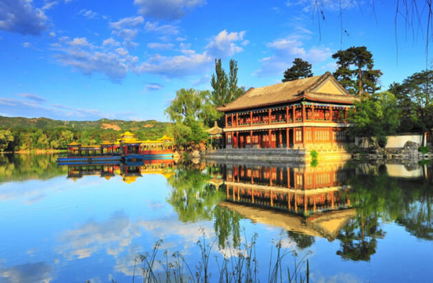 Chengde Mountain Resort (承德避暑山庄) ★★★
