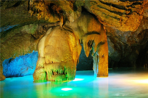 Benxi Water Cave