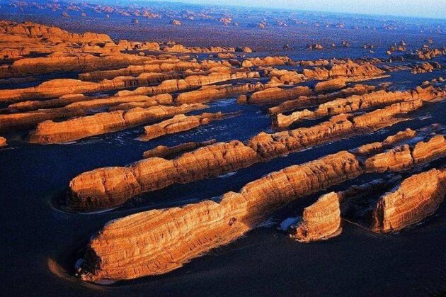 Yadan National Geological Park (雅丹国家地质公园)