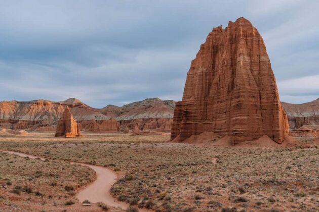 Cathedral Valley Loop
