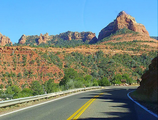 Oak Creek Canyon Scenic Drive