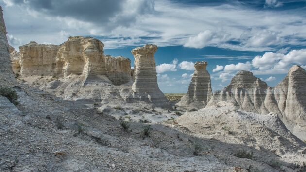 Monument Rocks and Little Jerusalem Badlands State Park