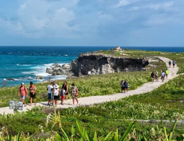 Punta Sur