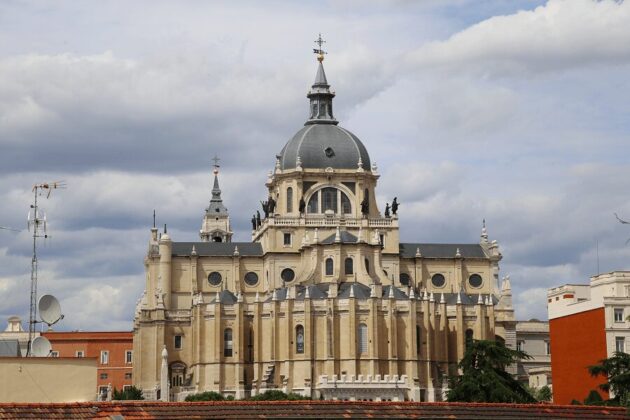 Catedral de Santa María la Real de la Almudena