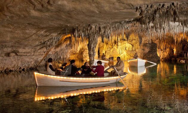 Coves del Drach