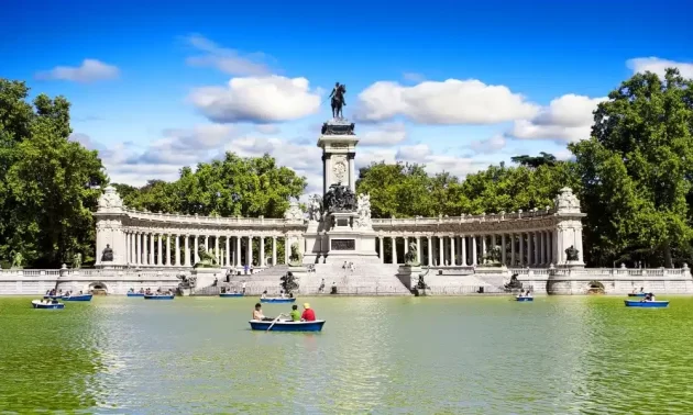 El Retiro Park