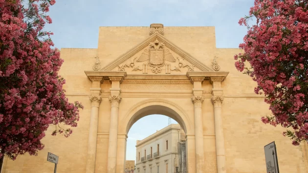 Porta Napoli