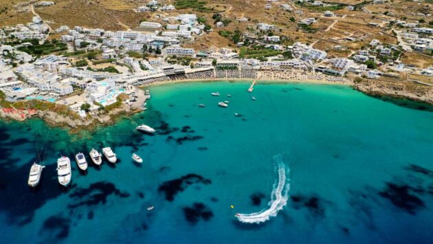 Psarou Beach