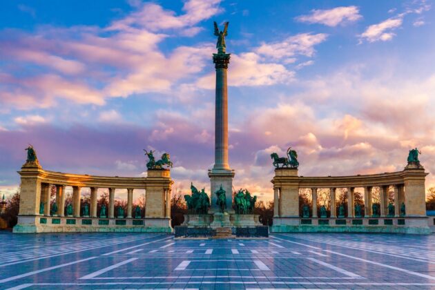Heroes' Square