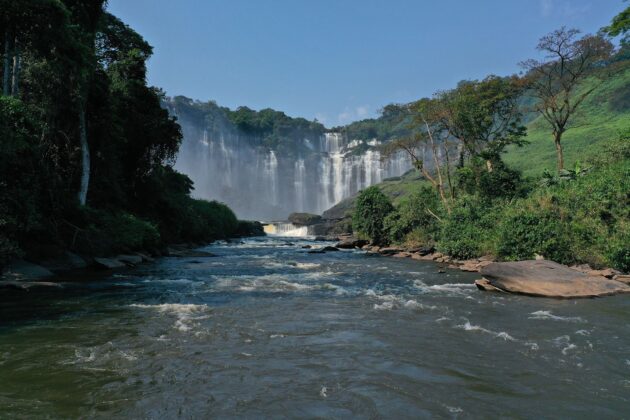 Kalandula Falls