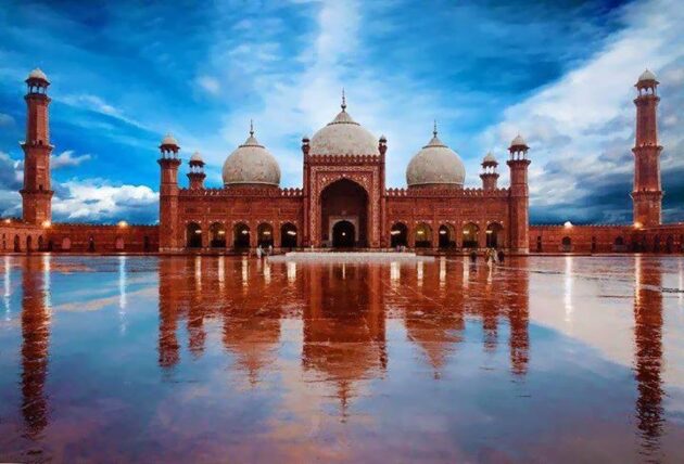 Badshahi Mosque
