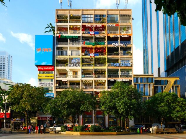 Cafe Apartments